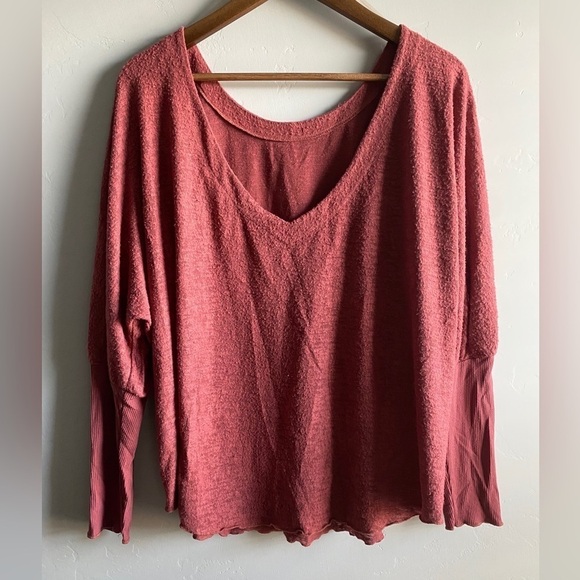 Melrose and Market - Textured Maroon Drop shoulder Top - Picture 4 of 9